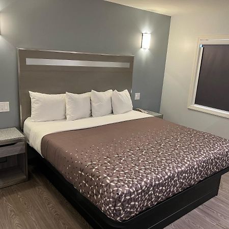 112 Motel Μέντφορντ Εξωτερικό φωτογραφία